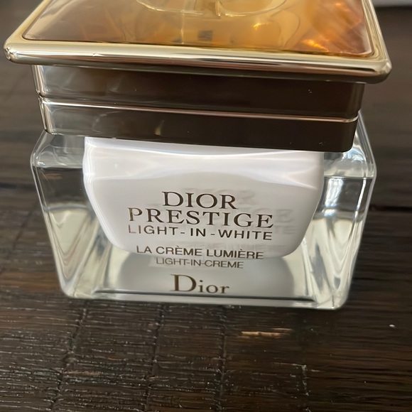 Dior prestige light-in-white la crème brand new send offers